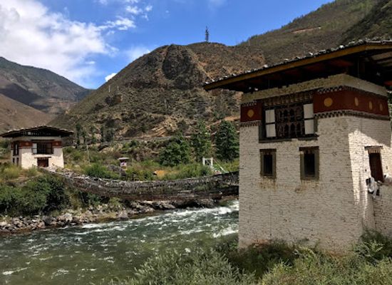 bhutan/paro-valley/landmark/tachog-lhakhang-old-bridge