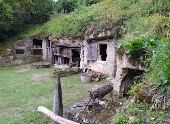 france/centre-val-de-loire/landmark/cave-of-goupillieres