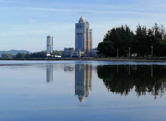 malaysia/kota-kinabalu/likas/landmark/teluk-likas-beach