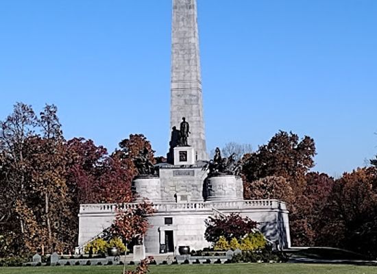 illinois/springfield/landmark/lincoln-tomb-state-historic-site