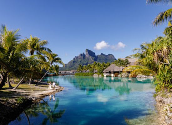 french-polynesia/leeward-islands/landmark/bora-bora-photographer-damien-gobron