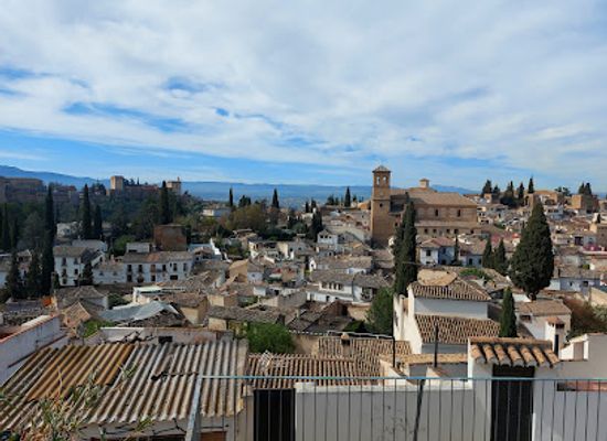 spain/granada/albaicin/landmark/mirador-de-la-cruz-de-rauda