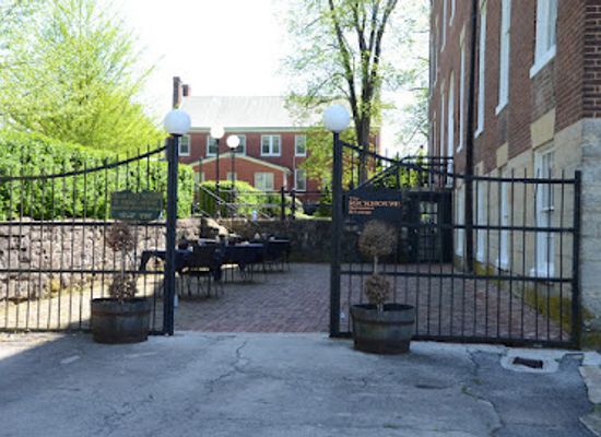 kentucky/bardstown/landmark/the-rickhouse