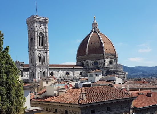 italy/florence/duomo/landmark/piazza-della-repubblica
