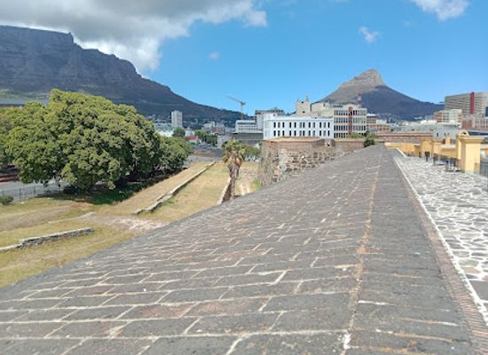 south-africa/cape-winelands/landmark/castle-of-good-hope