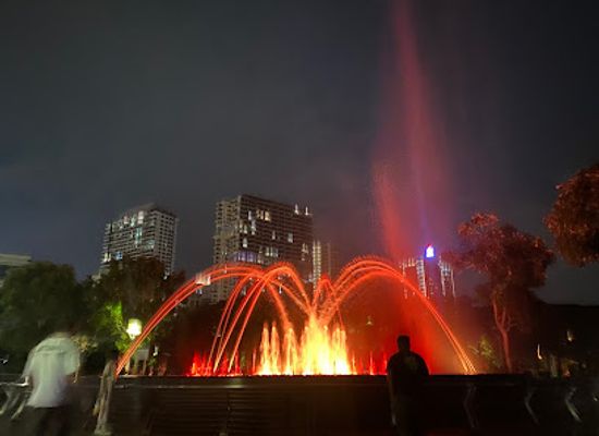 malaysia/johor-bahru/nusajaya/landmark/puteri-harbour-fountain