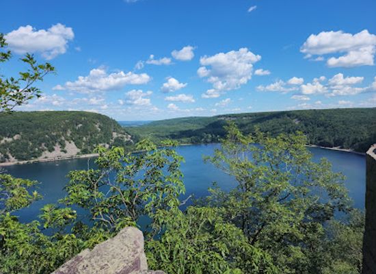 wisconsin/driftless-area/landmark/devil-s-lake-state-park