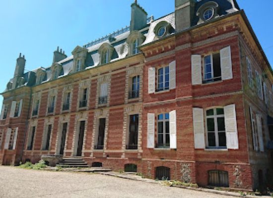 france/picardy/landmark/floral-du-chateau-de-digeon-garden