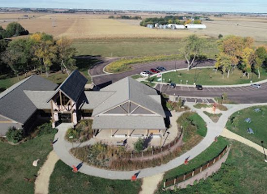 south-dakota/sioux-falls/landmark/good-earth-state-park-visitor-center