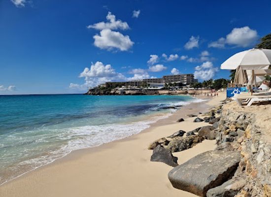 sint-maarten/maho/landmark/driftwood-boat-bar