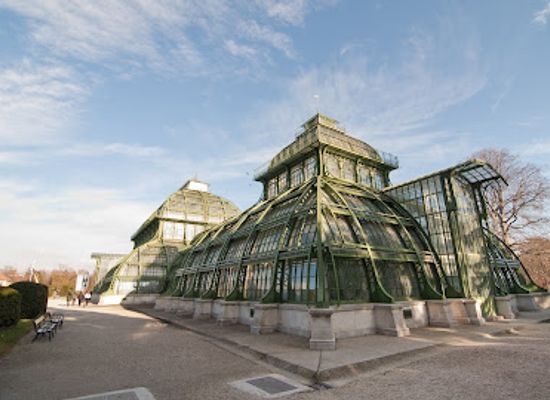 austria/vienna/hietzing/landmark/desert-house
