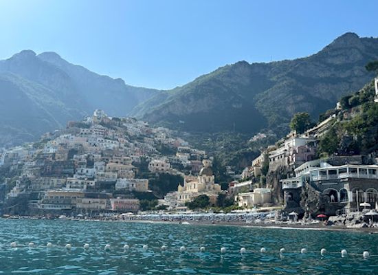 italy/positano/landmark/kayaking-in-positano