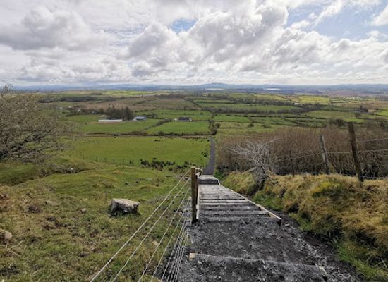 ireland/county-sligo/landmark/knocknashee-walk