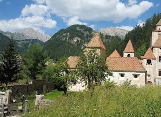italy/val-gardena/landmark/fischburg