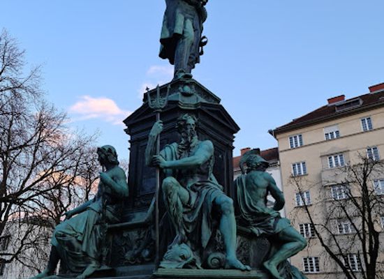 austria/graz/waltendorf/landmark/tegetthoffplatz