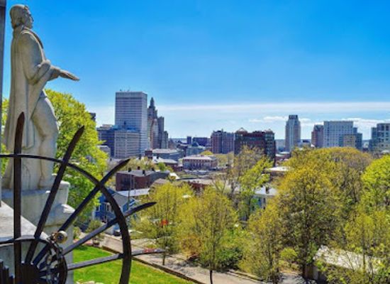 rhode-island/providence/landmark/experience-rhode-island-tours
