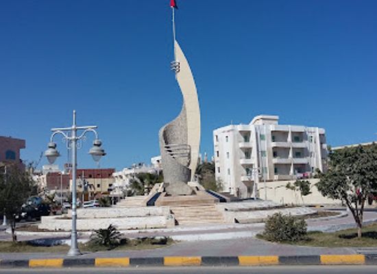 egypt/hurghada/sakkala/landmark/monument-to-the-martyrs-of-the-battle-of-shidwan-island