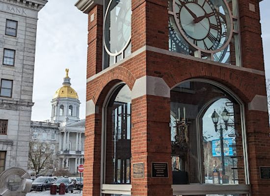 new-hampshire/concord/landmark/eagle-square-clock-tower