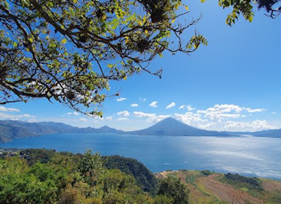 guatemala/lake-atitlan/landmark/mirador-del-lago-atitlan