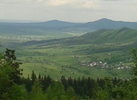 ukraine/carpathian-mountains/landmark/maniava-waterfall