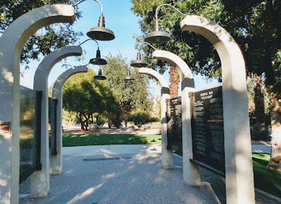 california/palm-desert/landmark/desert-holocaust-memorial
