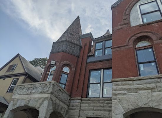 nebraska/omaha/landmark/georgia-row-house