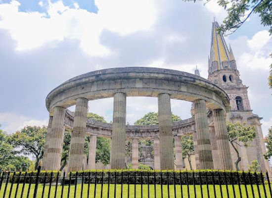 mexico/los-altos-de-jalisco/landmark/rotonda-de-los-jaliscienses-ilustres