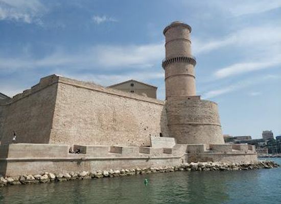 france/provence/landmark/tour-du-fanal