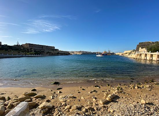malta/harbour-area/landmark/rinella-bay