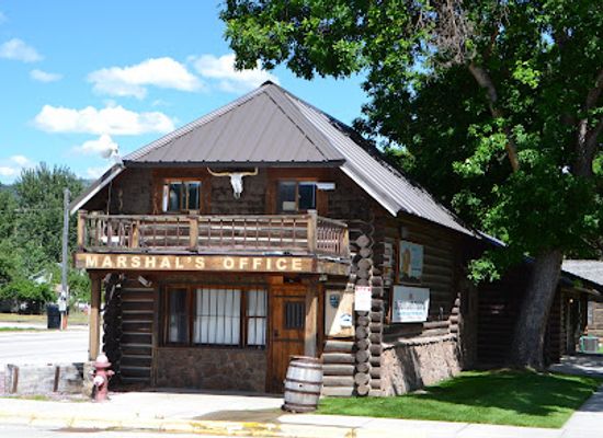 montana/bitterroot-national-forest/landmark/darby-pioneer-memorial-museum