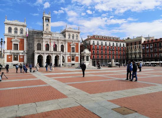 spain/valladolid/landmark/plaza-mayor