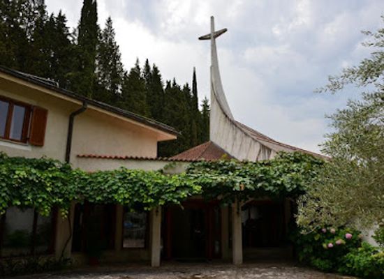 slovenia/portoroz/landmark/zupnijska-cerkev-device-marije-roznovenske