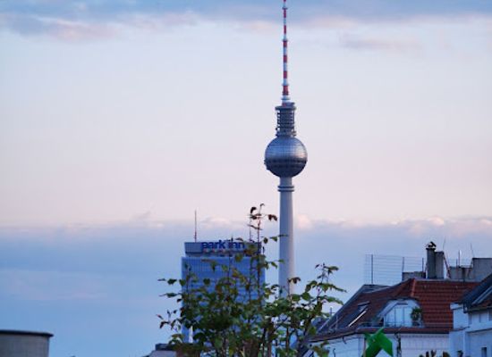 germany/berlin/friedrichshain/landmark/grosser-bunkerberg-flakturm-ii-g-volkspark-friedrichshain