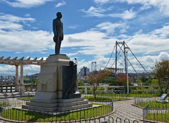 brazil/florianopolis/landmark/praca-hercilio-luz