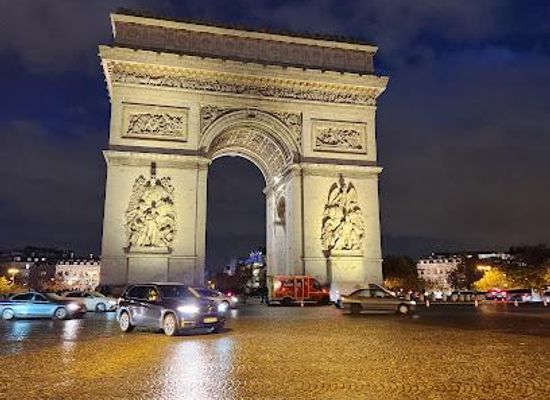 france/ile-de-france/landmark/tomb-of-the-unknown-soldier