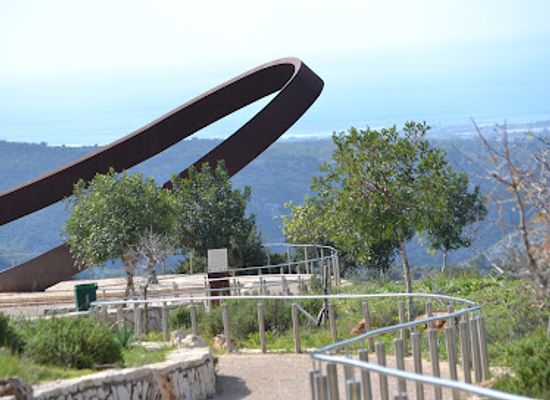 israel/haifa/carmel-center/landmark/carmel-fire-monument