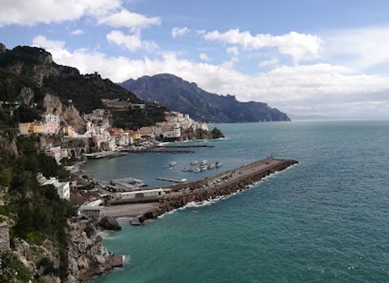 italy/amalfi-coast/landmark/simply-amalfi