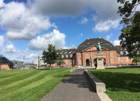 denmark/funen/attraction/king-s-garden
