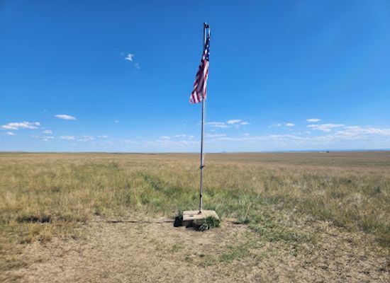 south-dakota/lake-oahe/landmark/actual-geographical-center-of-the-united-states