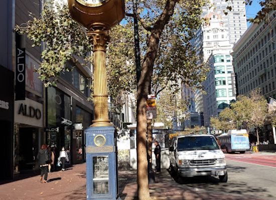 california/bay-area/landmark/the-samuels-clock