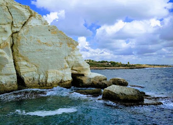 israel/rosh-hanikra/landmark/funicular