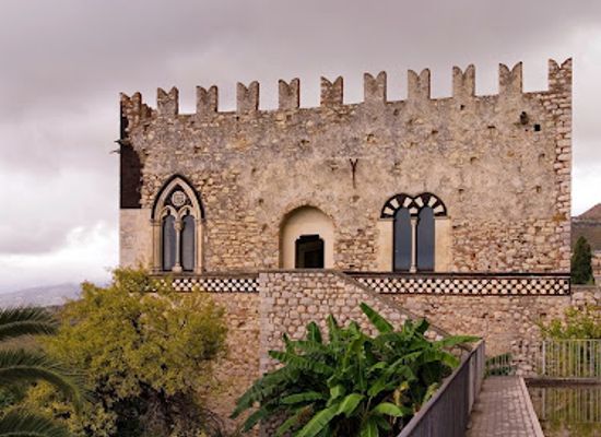 italy/taormina/landmark/badia-vecchia