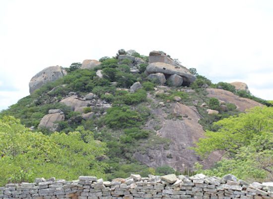 zimbabwe/mashonaland-central/landmark/mutoko-ruins