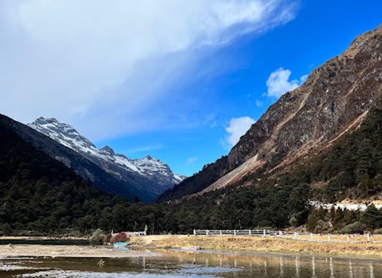 india/tawang/landmark/sangestar-tso-lake-tawang-district-arunachal-pradesh-india