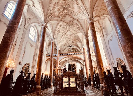 austria/innsbruck-land/landmark/grabmal-kaiser-maximilians-i