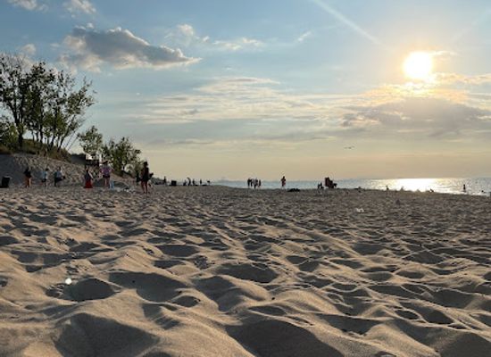 indiana/the-calumet-region/landmark/indiana-dunes-national-park-west-beach-southbound-entrance