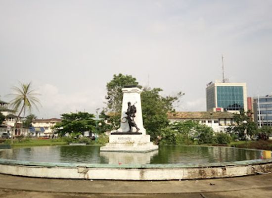 cameroon/coastal-region/landmark/parc-bonanjo