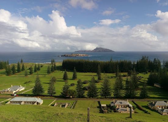 norfolk-island/ball-bay/landmark/no-10-quality-row-house-museum