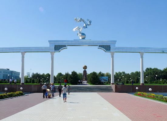 uzbekistan/tashkent/mirzo-ulugbek/landmark/independence-square