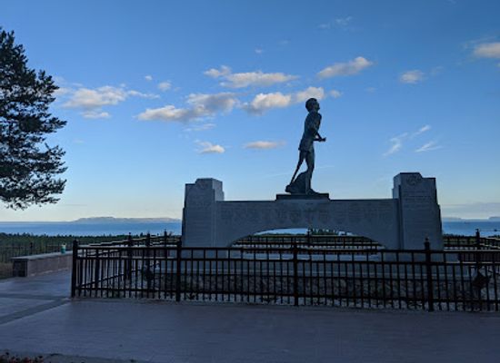 wisconsin/lake-superior-lowland/landmark/terry-fox-national-historic-person-plaque